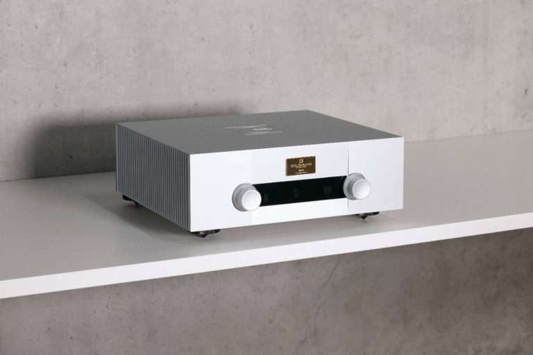 Goldmund Telos 690 Integrated Amplifier