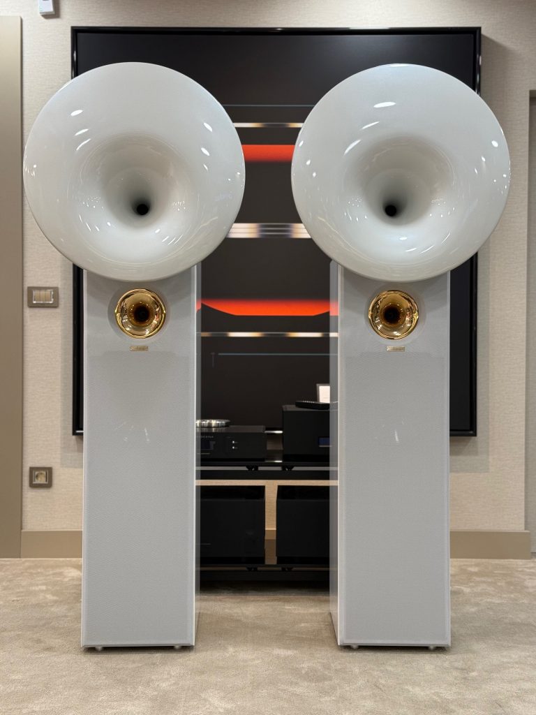 Acapella Audio Arts High Cellini Horn Speaker Set