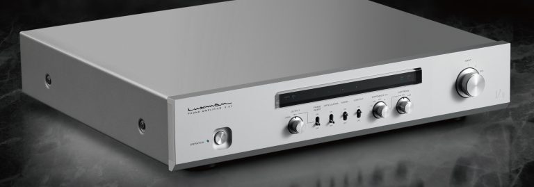Luxman E-07 Phono Amplifier