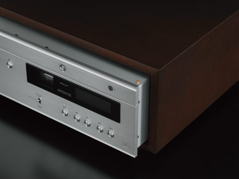 LUXMAN DIGITAL PLAYERS D-380