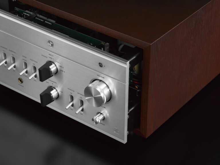 LUXMAN VACUUM TUBE AMPLIFIERS LX-380